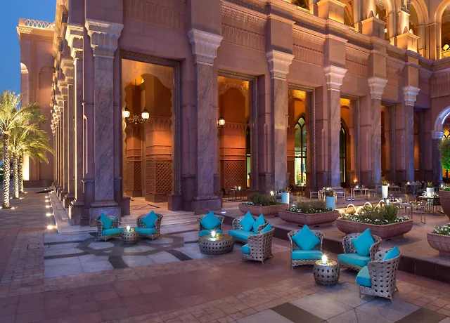 Emirates Palace Mandarin Oriental, Абу-Даби Экстерьер фото